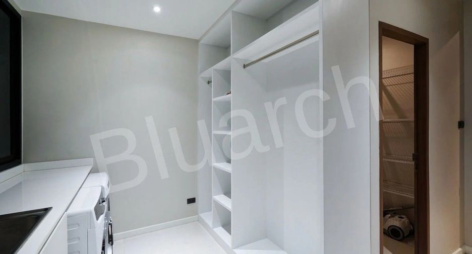 Reihenhaus zur Miete mit 5 Zimmer in Khlong Toei, Bangkok