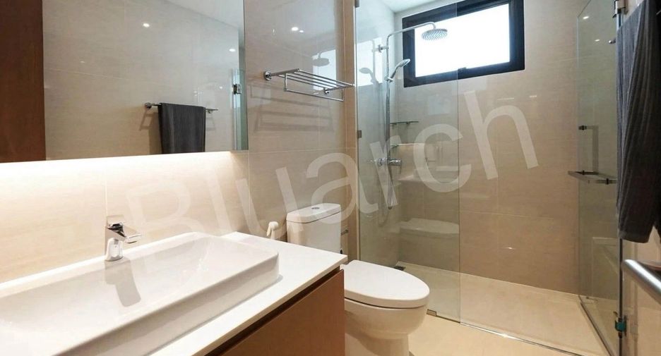 Reihenhaus zur Miete mit 5 Zimmer in Khlong Toei, Bangkok