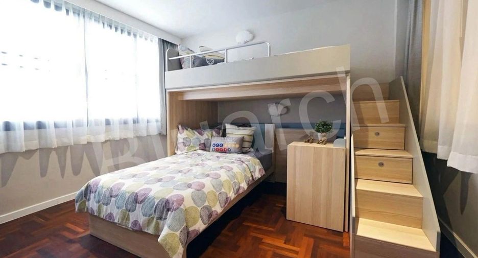 Reihenhaus zur Miete mit 5 Zimmer in Khlong Toei, Bangkok