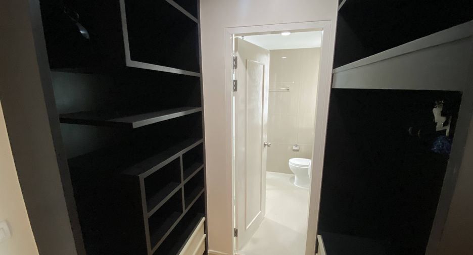 Wohnung zur Miete mit 2 Zimmer in Watthana, Bangkok