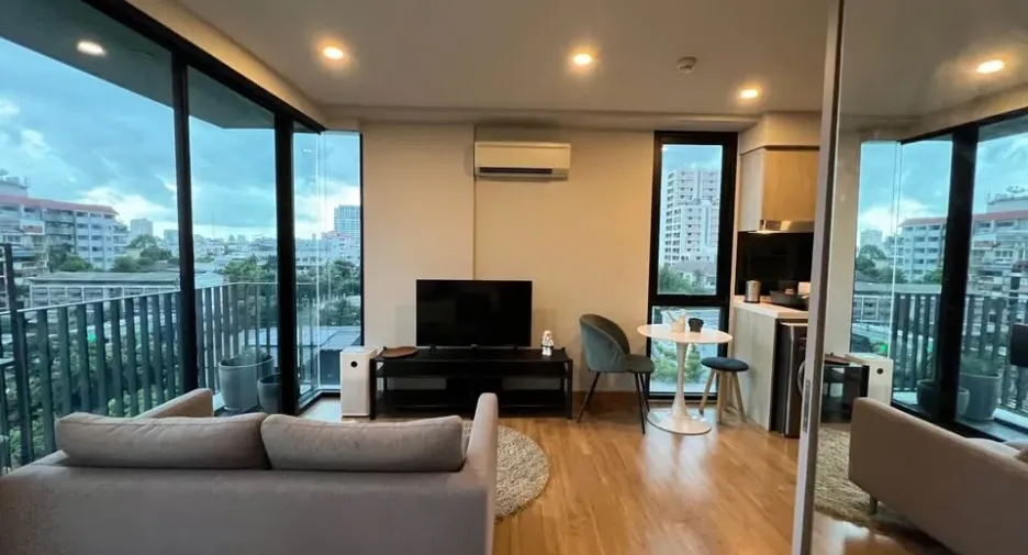 Condo en alquiler de 1 habitaciones en Phaya Thai, Bangkok