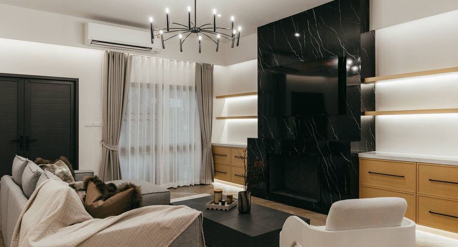 Reihenhaus zur Miete mit 5 Zimmer in Khlong Toei, Bangkok