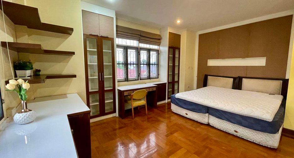 For rent 3 bedrooms house in Mueang Chiang Mai, Chiang Mai