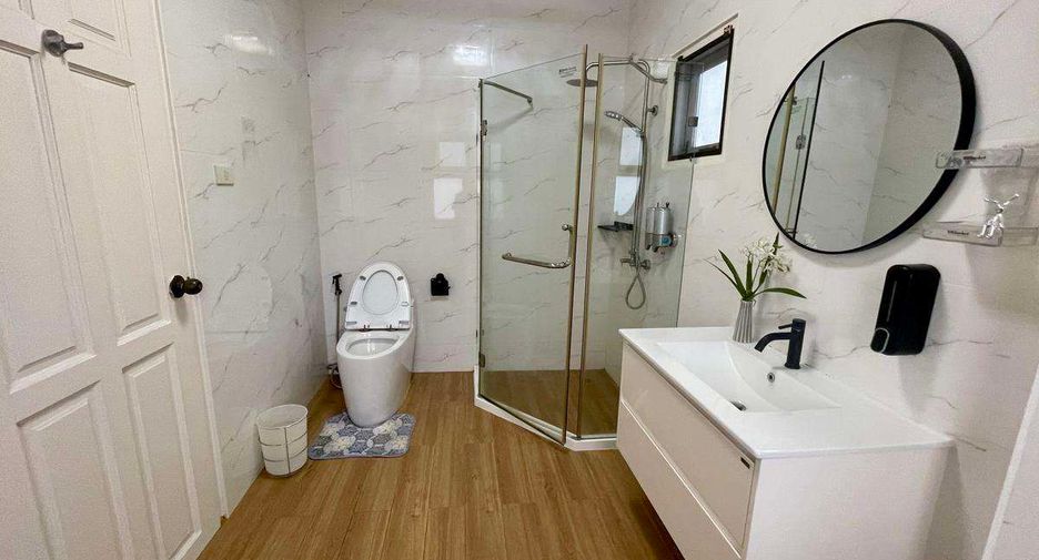 For rent 3 bedrooms house in Mueang Chiang Mai, Chiang Mai