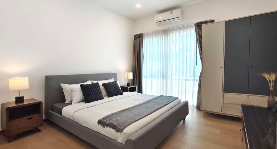 For rent 4 bedrooms house in Mueang Chiang Mai, Chiang Mai