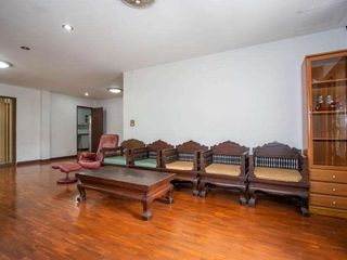 For rent 4 bedrooms house in Mueang Chiang Mai, Chiang Mai
