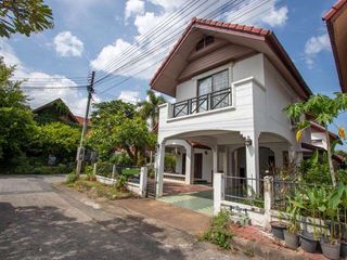 For rent 4 bedrooms house in Mueang Chiang Mai, Chiang Mai