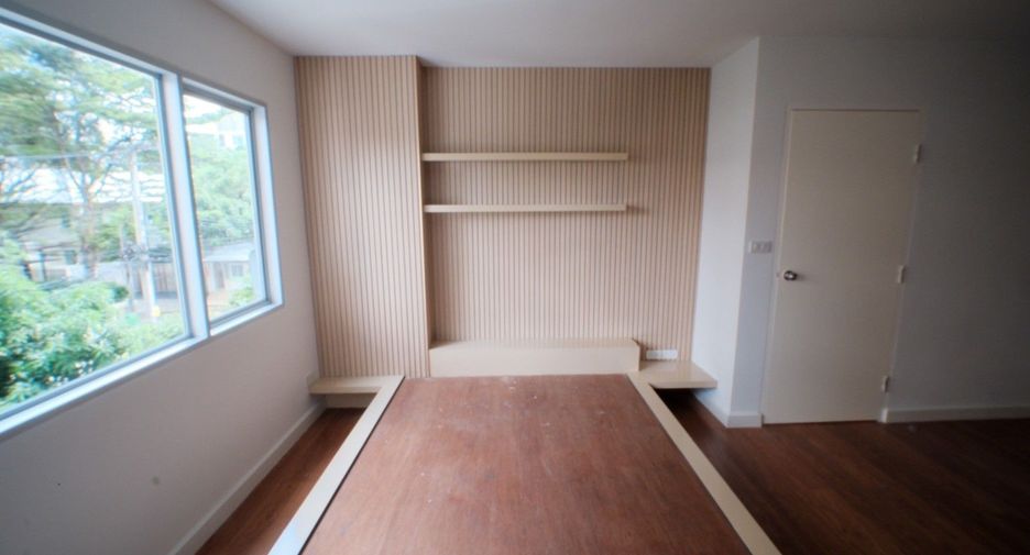 Condo en venta de 1 habitaciones en Yan Nawa, Bangkok