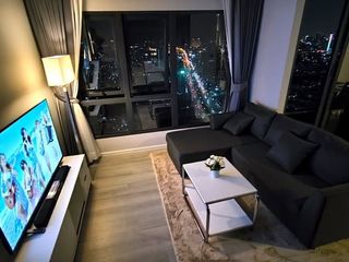 Condo en alquiler de 2 habitaciones en Bang Kho Laem, Bangkok