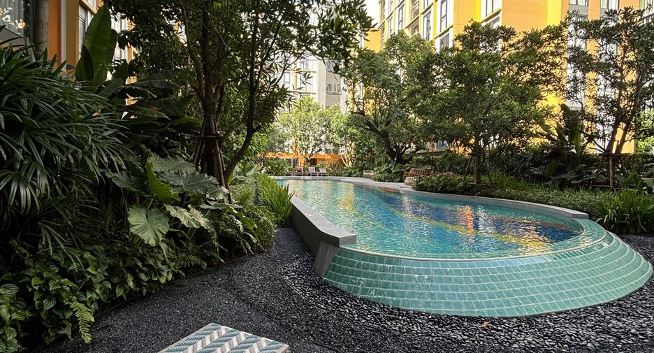 For rent 2 bedrooms condo in Mueang Phuket, Phuket