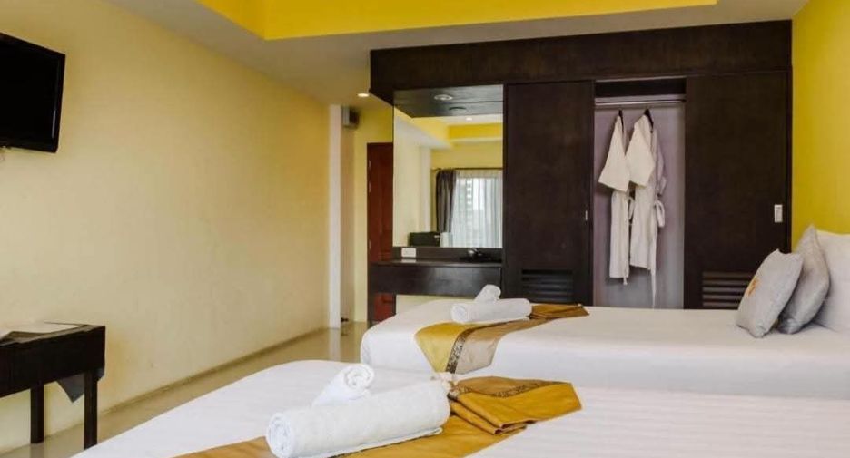 For sale 11 bedrooms hotel in Bang Lamung, Chonburi