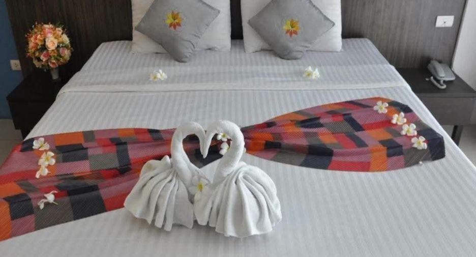 For sale 11 bedrooms hotel in Bang Lamung, Chonburi