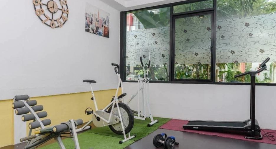 For sale 11 bedrooms hotel in Bang Lamung, Chonburi