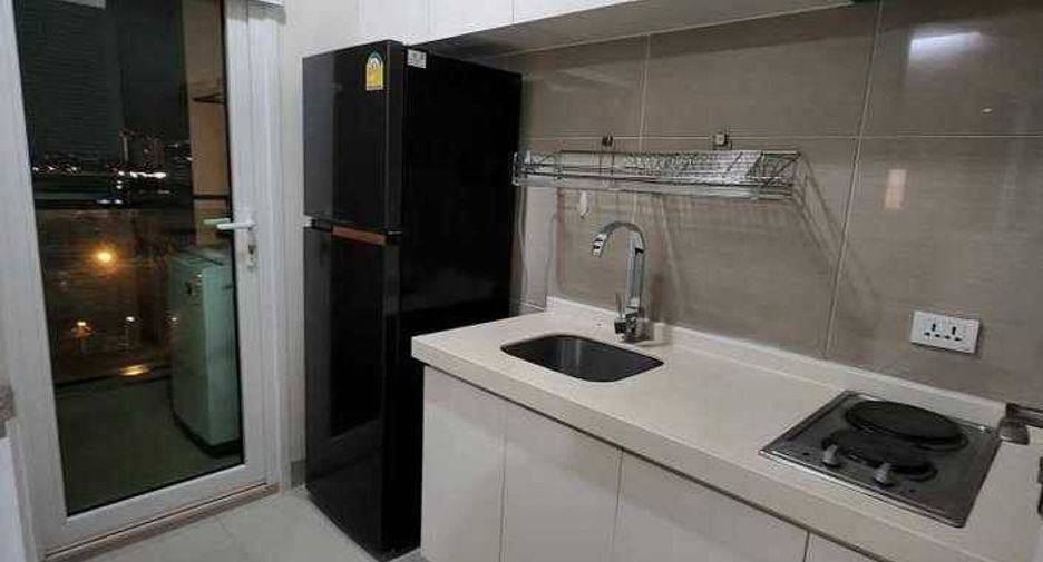 Condo en alquiler y en venta de 2 habitaciones en Huai Khwang, Bangkok