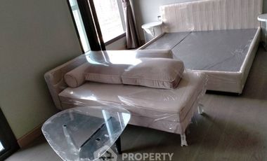 For rent and for sale 1 bed condo in Watthana, Bangkok