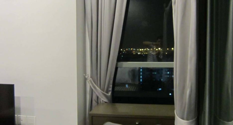 À louer 2 chambres condo à Phra Khanong, Bangkok