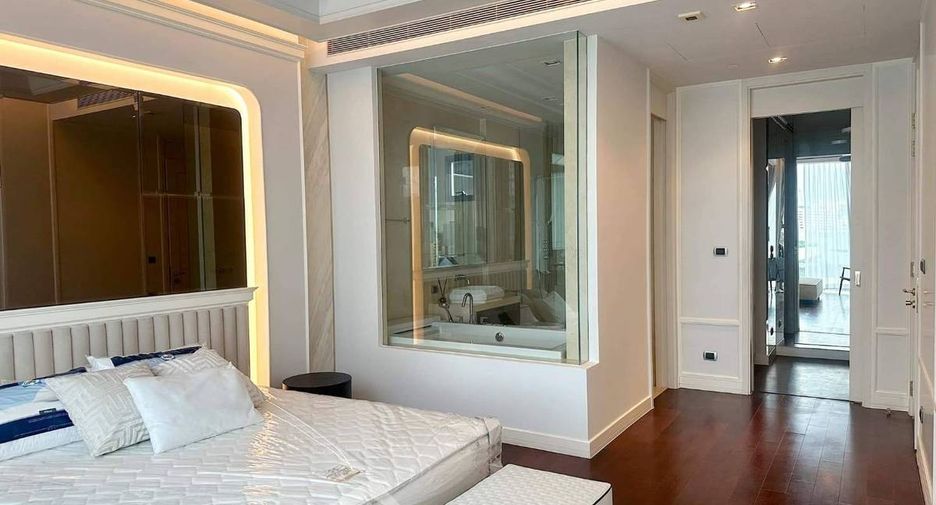 Condo en alquiler de 2 habitaciones en Khlong Toei, Bangkok