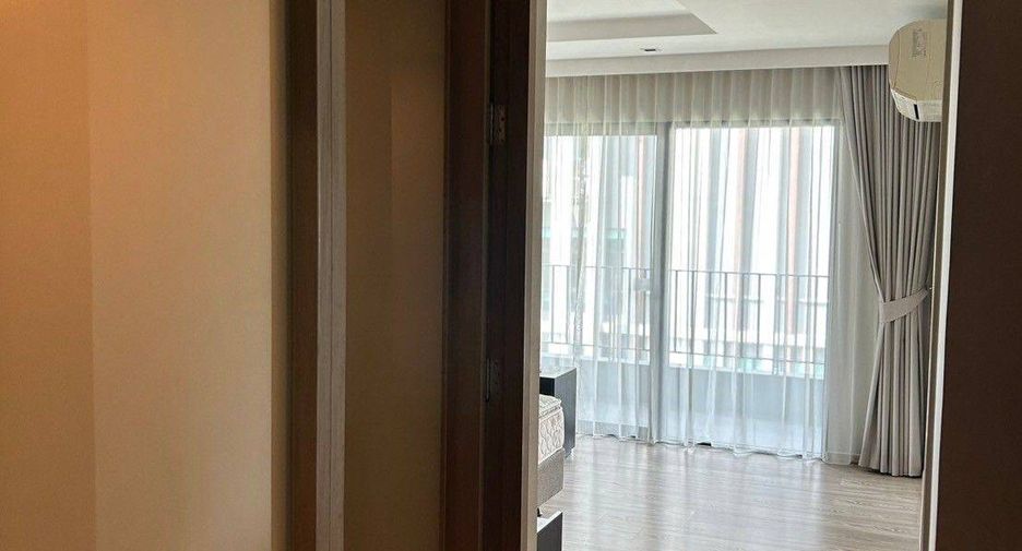 À louer 2 chambres appartement à Watthana, Bangkok