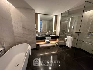 For rent 2 ベッドルーム apartment in Pathum Wan, Bangkok