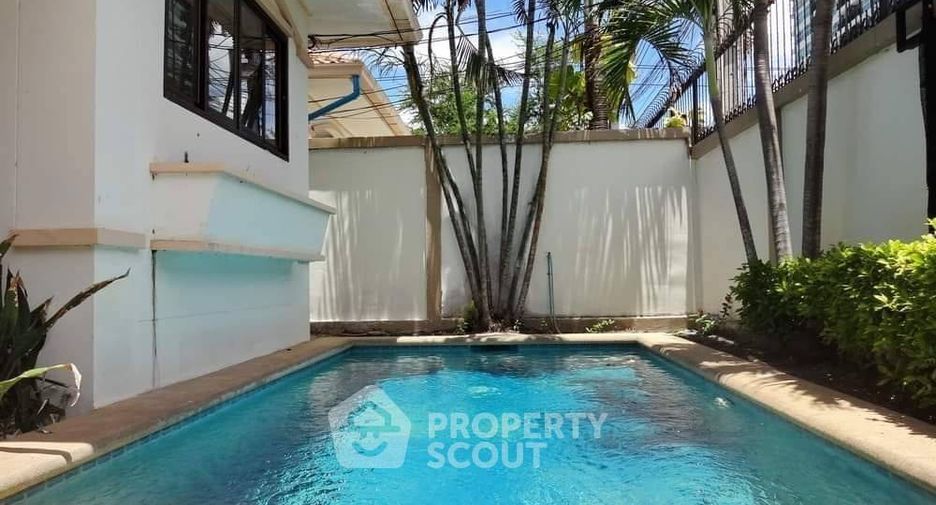 For rent 3 bedrooms villa in Jomtien, Pattaya