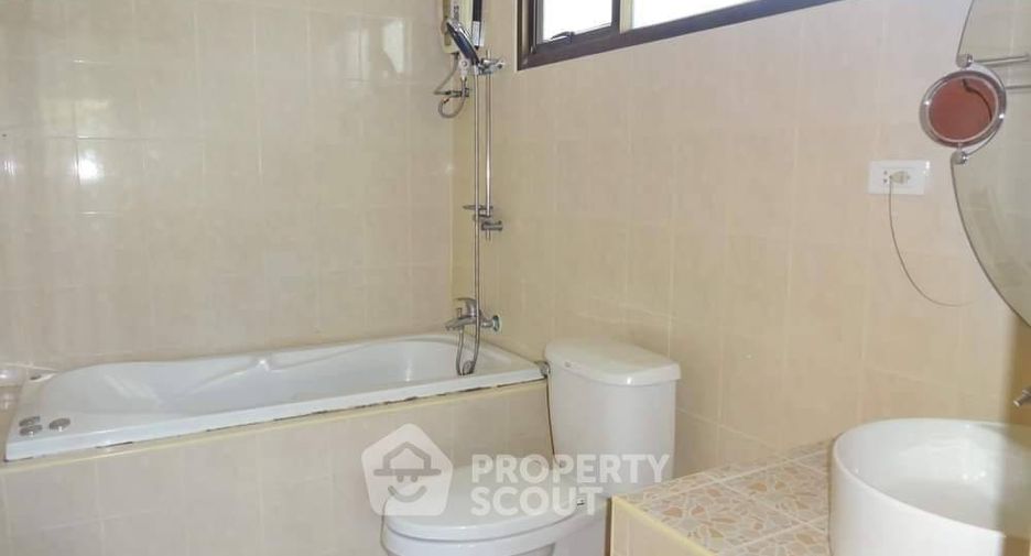 For rent 3 bedrooms villa in Jomtien, Pattaya