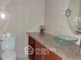For rent 3 bedrooms villa in Bang Lamung, Chonburi