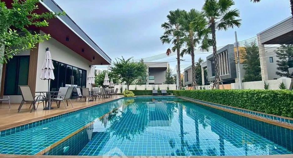 Casa en alquiler de 4 habitaciones en Huay Yai, Pattaya