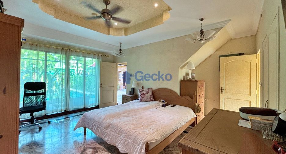 Haus zum Kauf mit 4 Zimmer in Bang Lamung, Chonburi