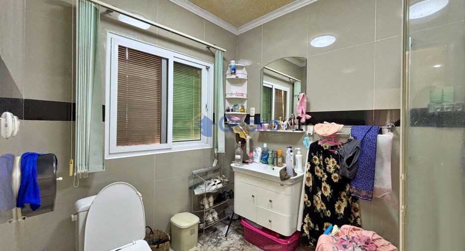 Haus zum Kauf mit 4 Zimmer in Bang Lamung, Chonburi