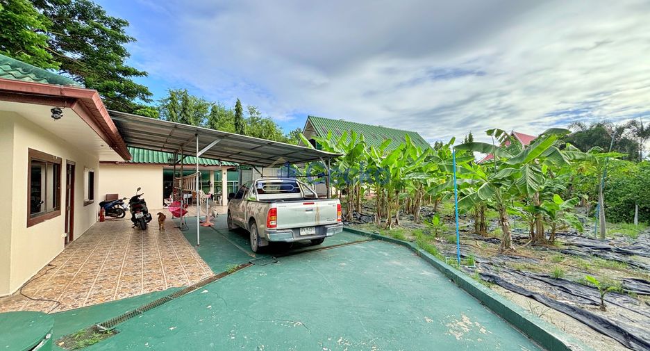 Haus zum Kauf mit 4 Zimmer in Bang Lamung, Chonburi
