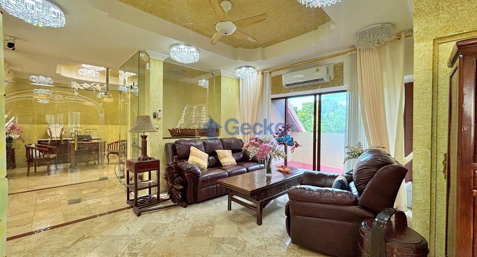 Haus zum Kauf mit 4 Zimmer in Bang Lamung, Chonburi