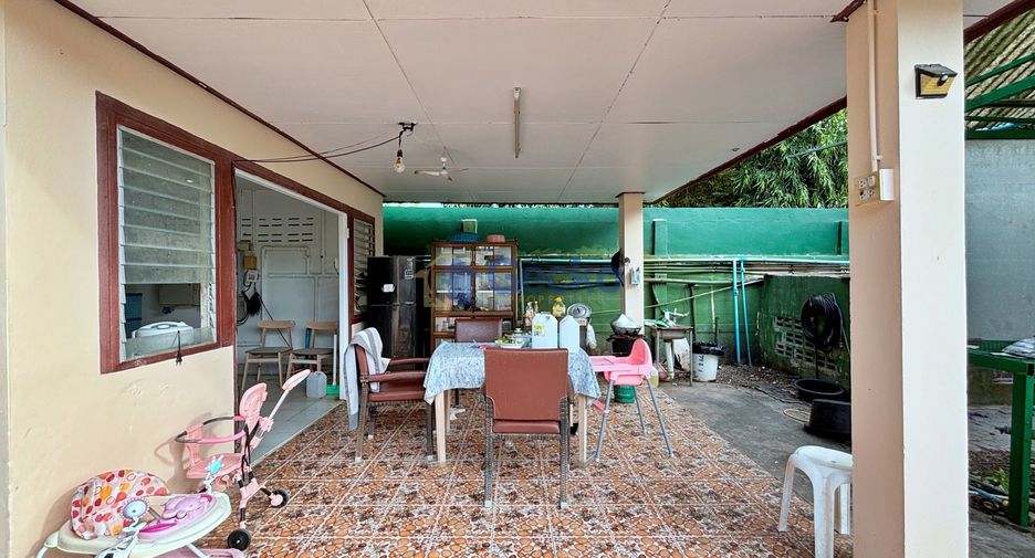 Haus zum Kauf mit 4 Zimmer in Bang Lamung, Chonburi