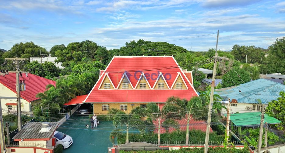 Haus zum Kauf mit 4 Zimmer in Bang Lamung, Chonburi
