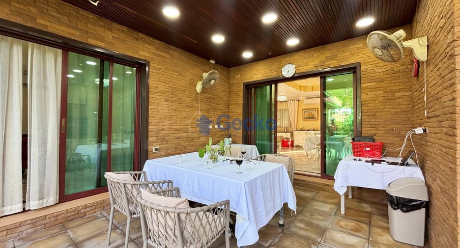 Haus zum Kauf mit 4 Zimmer in Bang Lamung, Chonburi