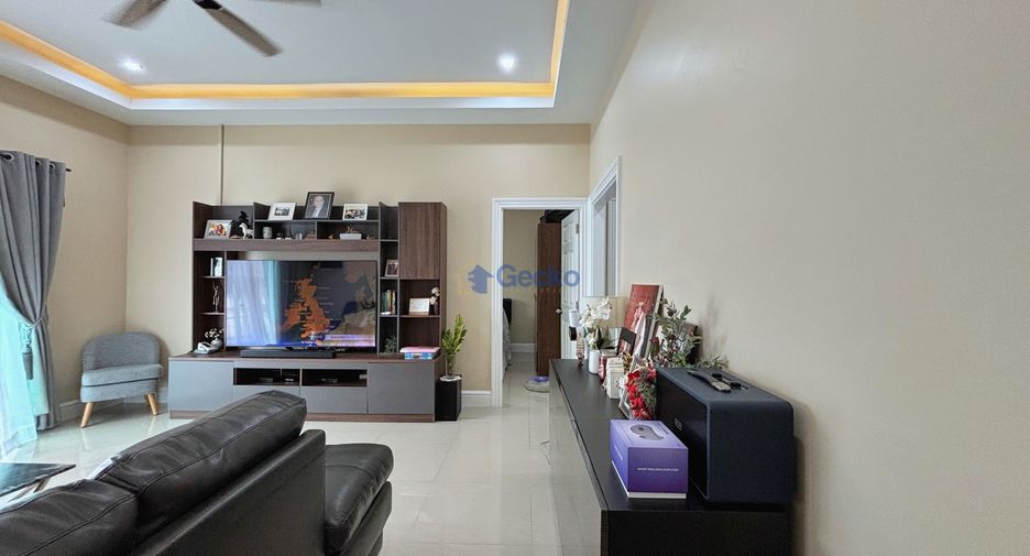 Haus zur Miete und zum Kauf mit 3 Zimmer in Bang Lamung, Chonburi