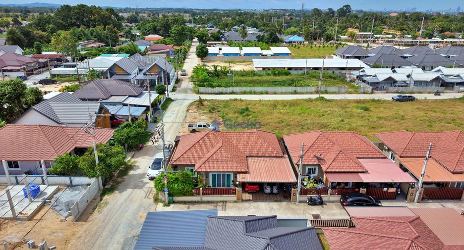 Haus zur Miete und zum Kauf mit 3 Zimmer in Bang Lamung, Chonburi