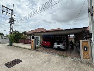 Haus zur Miete und zum Kauf mit 3 Zimmer in Bang Lamung, Chonburi