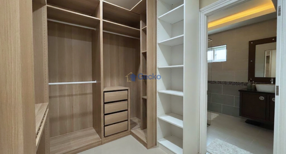 Haus zur Miete und zum Kauf mit 3 Zimmer in Bang Lamung, Chonburi