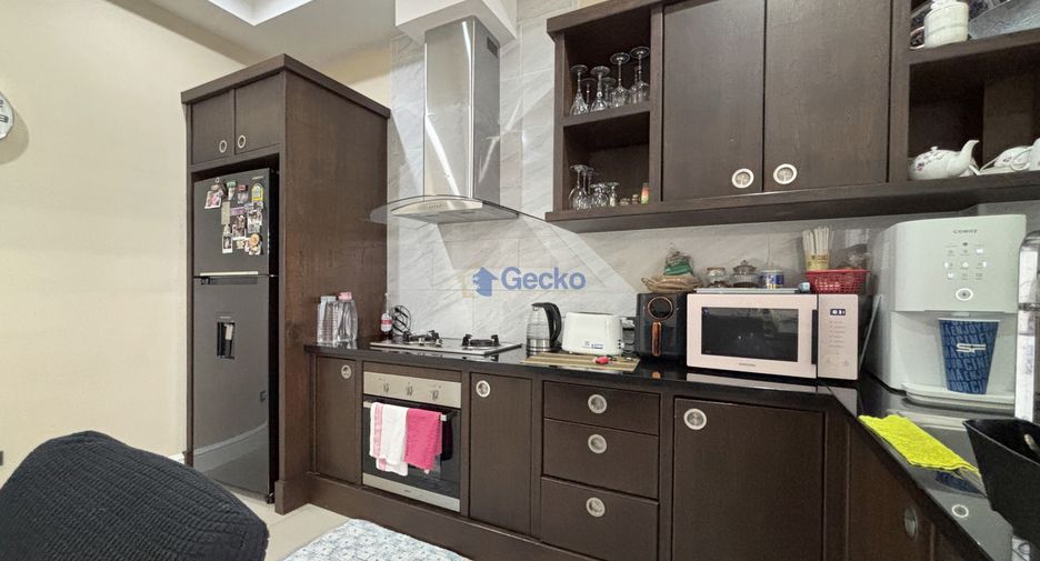 Haus zur Miete und zum Kauf mit 3 Zimmer in Bang Lamung, Chonburi