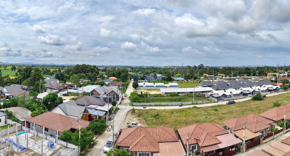 Haus zur Miete und zum Kauf mit 3 Zimmer in Bang Lamung, Chonburi