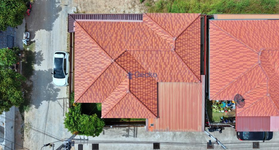 Haus zur Miete und zum Kauf mit 3 Zimmer in Bang Lamung, Chonburi