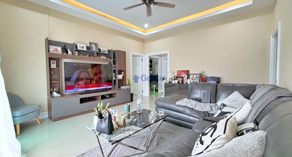 Haus zur Miete und zum Kauf mit 3 Zimmer in Bang Lamung, Chonburi