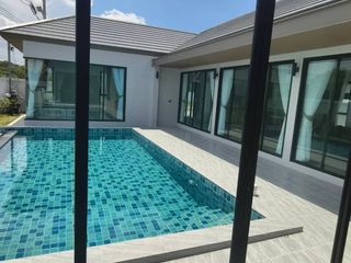 For rent 4 bedrooms villa in Bang Lamung, Chonburi