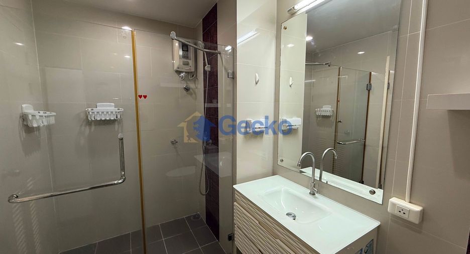 For rent 2 bedrooms condo in Bang Lamung, Chonburi