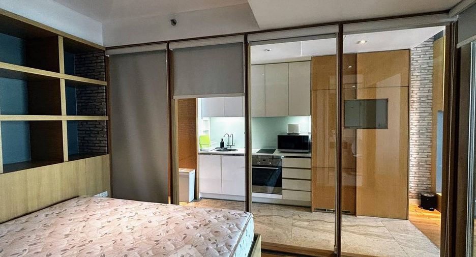 À louer 1 chambre condo à Yan Nawa, Bangkok