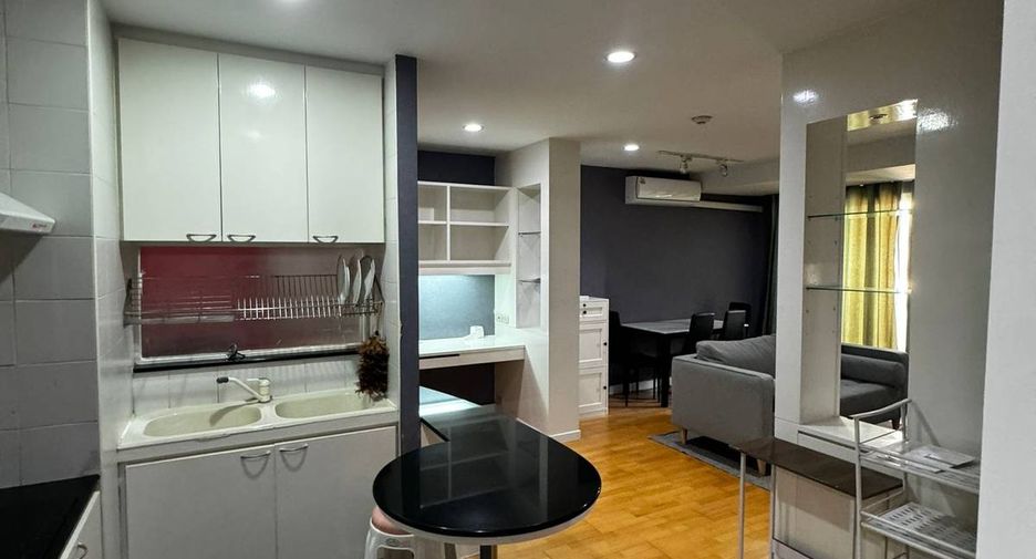 À louer 2 chambres condo à Khlong Toei, Bangkok