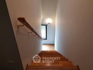 For rent 2 bedrooms condo in Mueang Samut Prakan, Samut Prakan