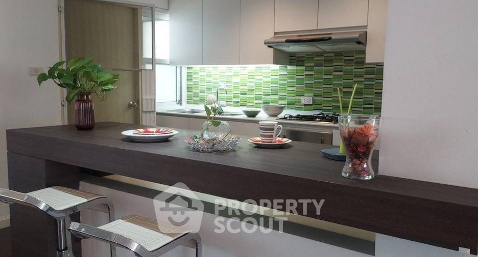 For rent 2 bedrooms apartment in Sathon, Bangkok