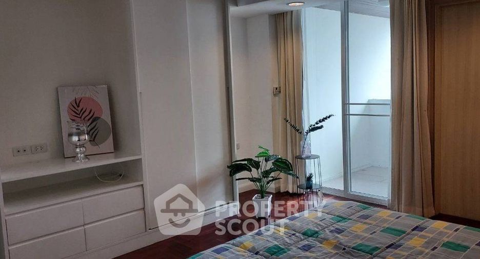 For rent 2 bedrooms apartment in Sathon, Bangkok