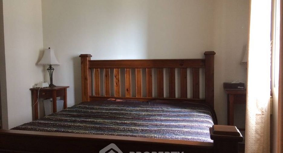 For rent 2 bedrooms condo in Yan Nawa, Bangkok